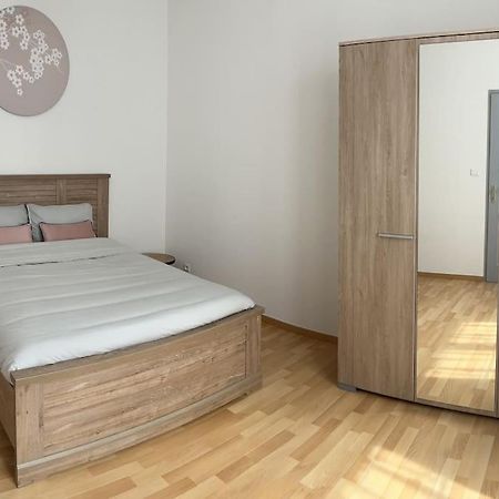 Appartement 1 Chambre Rue Faubourg De Besancon Montbéliard Exterior foto