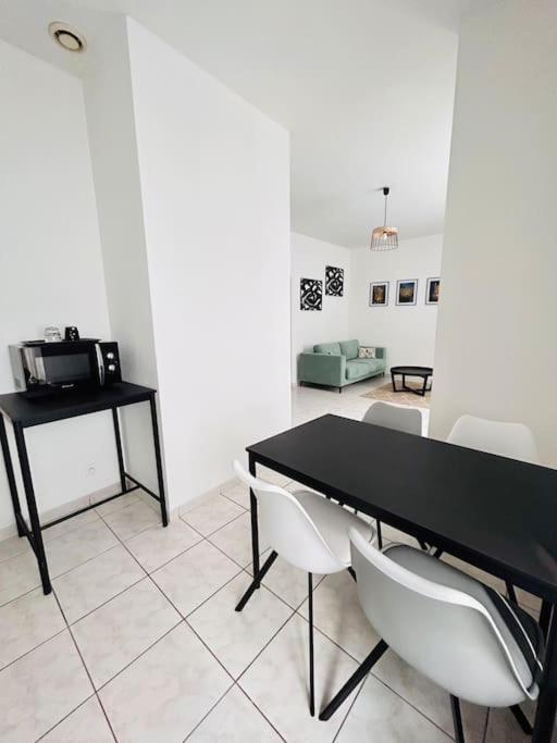 Appartement 1 Chambre Rue Faubourg De Besancon Montbéliard Exterior foto